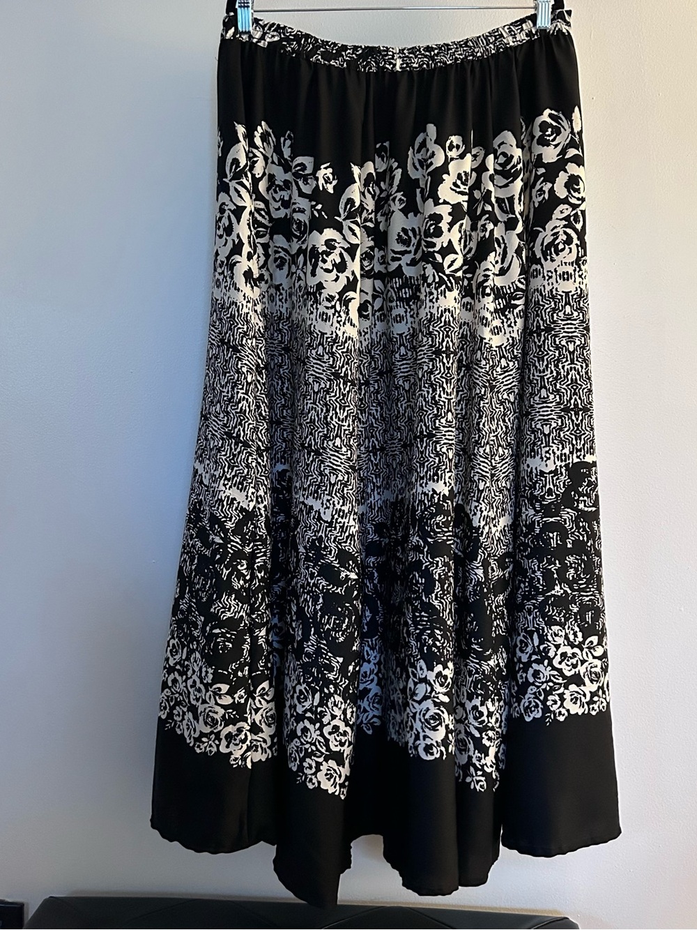 Women's Black and White Floral Maxi Skirt